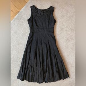 Strenesse Sleeveless Peplum Dress in Good Linen